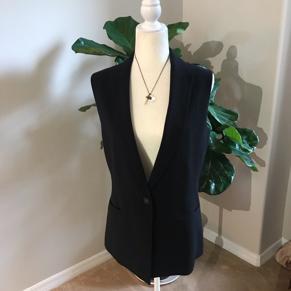 Elie Tahari Black Fitted Vest